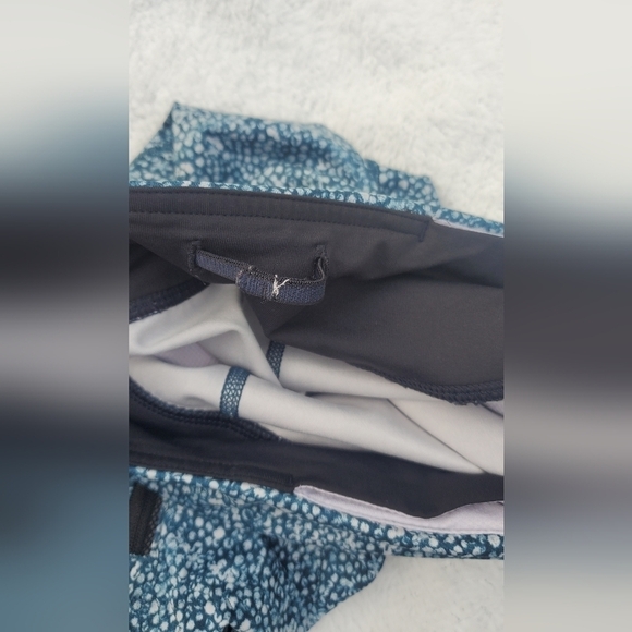 Lululemon Leggings - Inspire II Pebble Size 6 - Picture 9 of 12